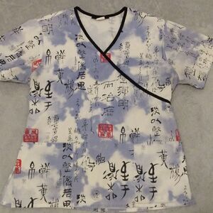 LOS ANGELES ROSE- zen printed scrub top (In Great Condition)👍🖤🤍